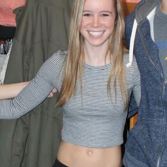 Forever 21 Crop Top - Picture 2 of 2